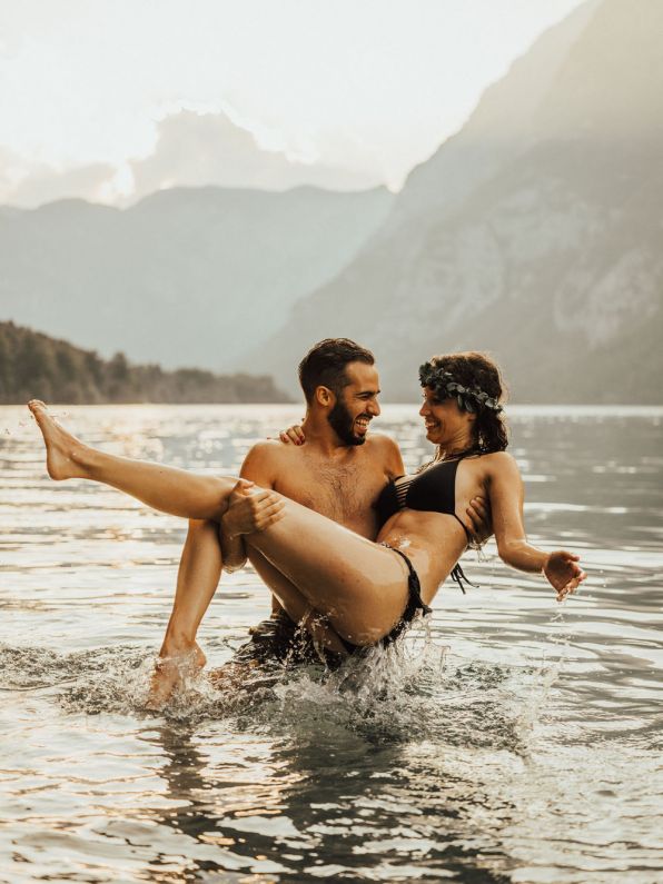 FotografiranjeParaSlapKozjekMangartBohinjskoJezeroLuckePelikanAvtoSproscenofotografiranjeZaljubljenparHribi 73 