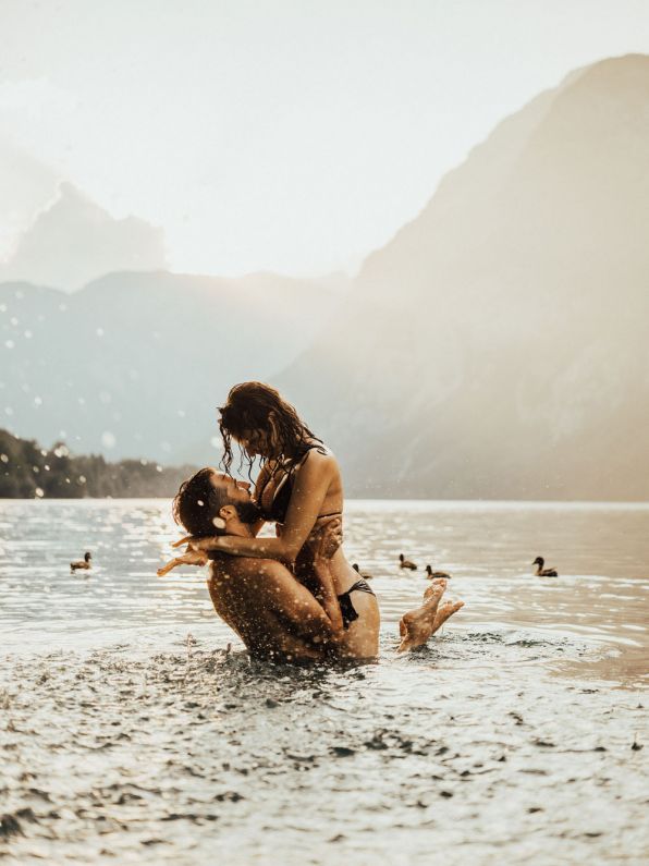 FotografiranjeParaSlapKozjekMangartBohinjskoJezeroLuckePelikanAvtoSproscenofotografiranjeZaljubljenparHribi 79 
